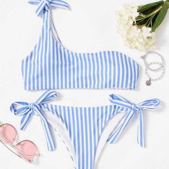 ⛱SWIM SALE⛱Striped Bow Knots 2 Piece Swim - Picture 4 of 8